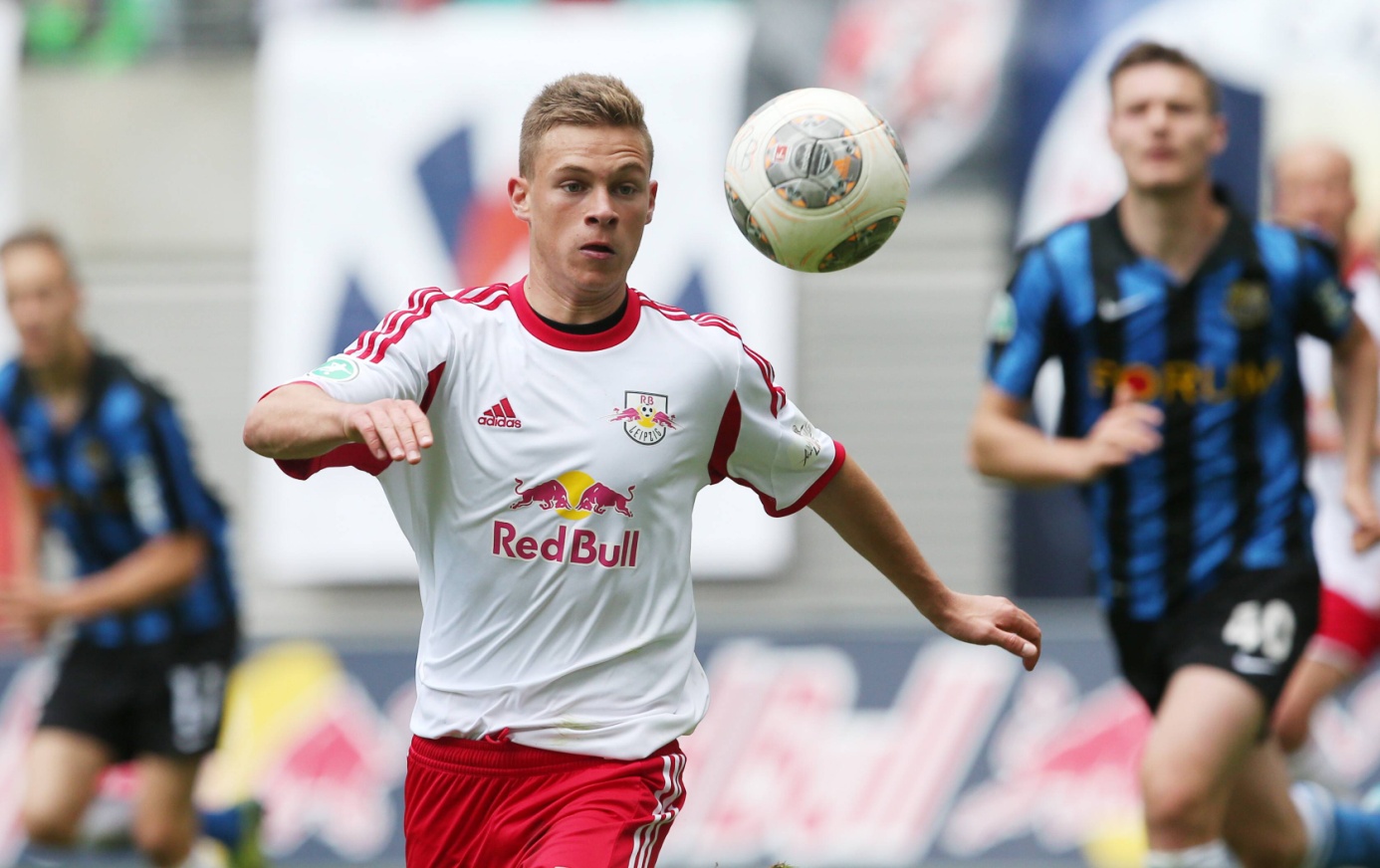 Der spätere Nationalspieler Joshua Kimmich im Drittliga-Spiel RB Leipzig gegen 1. FC Saarbrücken. Foto: Imago Images